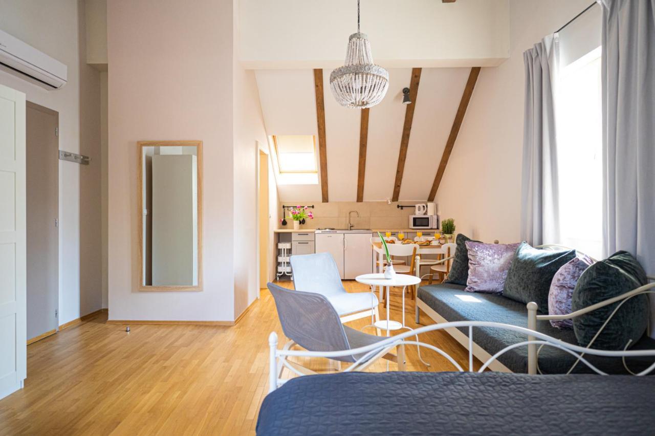 Paon Boutique Apartments Zagreb Bagian luar foto