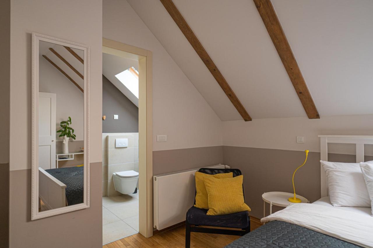 Paon Boutique Apartments Zagreb Bagian luar foto